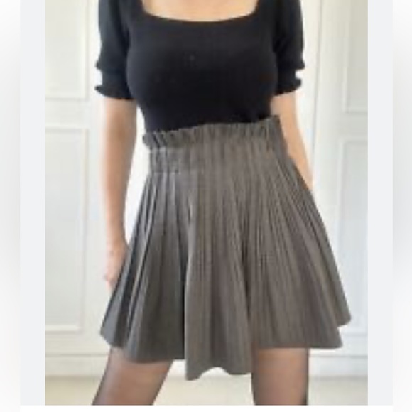 ZARA PLEATED PLAID SKIRT ELASTIC WAISTBAND IN SIZE SMALL - Picture 2 of 9